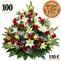 Centro de flores nº100 con rosas rojas, liliums blancos, flores blancas en espiga, paniculata y helechos